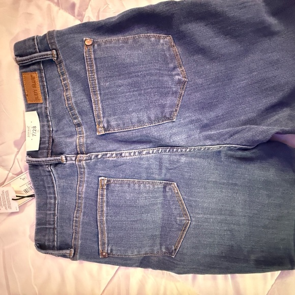 Judy Blue high waist pull on capris - Picture 4 of 5